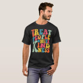 Tpwk behandelt mensen met een kindheid t-shirt (Voorkant volledig)