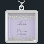 Traan Drop Lace, Blauwgroen blauw - Brides Pendant Zilver Vergulden Ketting<br><div class="desc">Vintage Weddings is een sterke hedendaagse trend, net als rustige bruiloften die elementen gebruiken. Deze werfpartij past met de tear Drop Lace-uitnodigingsset aan en heeft zowel moderne als antiek elementen om de moderne bruid tevreden te stellen. Verander de namen voor elk lid van de bruidspartij en maak hen uw speciaal...</div>