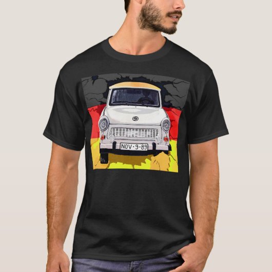 Trabant Car en German Flag, Berlin Wall T-shirt (Voorkant)