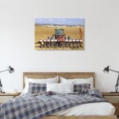 Tractor die een maiszaaimachine trekt. canvas afdruk (Insitu (Slaapkamer))