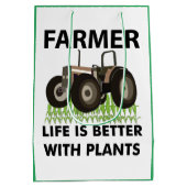 Tractor op het veld boer medium cadeauzakje (Achterkant)