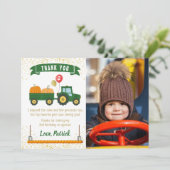 Tractor Pompoen Herfst Verjaardag Foto Bedankkaart (Staand voorkant)