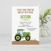 Tractor verjaardagsfeest uitnodiging in het groen (Staand voorkant)