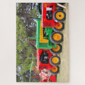 tractors van het oude boerderij, op een lijn legpuzzel (Verticaal)