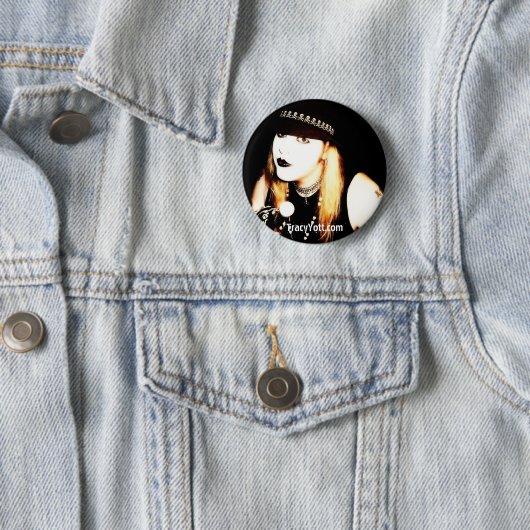 Tracy Yott Button (In situ)
