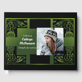 Traditional Green Irish Celtic Design Gastenboek