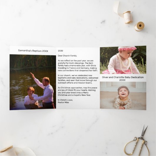 Traditional Nativity Scene Church Christmas Drieluik Wenskaart (Binnen)