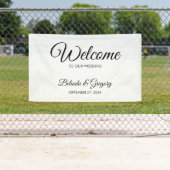 Traditional Script Welcome Wedding Hanging Sign Spandoek (Insitu)