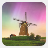 Traditional windmill under the Northern Lights Vierkante Sticker (Voorkant)