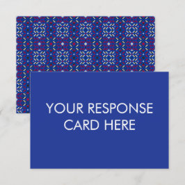 Traditioneel geometrisch pixelpatroon in diepblauw RSVP kaartje