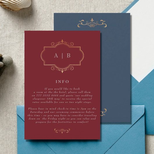 traditioneel goudmonogram van de marine burgundy informatiekaartje