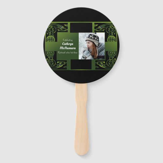 Traditioneel groen Iers Keltisch Ontwerp Handwaaier (Voorkant)