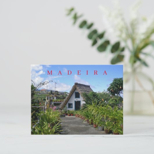 Traditioneel huis uit Santana op Madeira op een an Briefkaart (Staand voorkant)