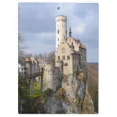Traditioneel kasteel op Cliff op dag van de troep Klembord (Achterkant)