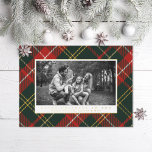 Traditioneel Rood en Groen Plaid Folie Feestdagenkaart<br><div class="desc">Origineel geruite motief: feestelijk rood en groen met tinten van echte gouden folie; landschapsoriëntatie. Ook verkrijgbaar in portretformaat</div>