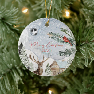 Traditionele besneeuwde winter wonderland hert kar keramisch ornament