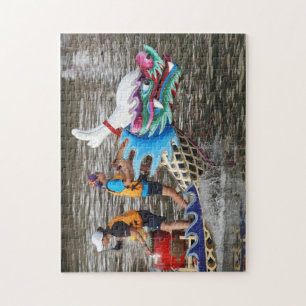 Traditionele drakenboot die de rivier uitvaart legpuzzel