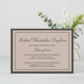 Traditionele formele Afstuderen aan de Universitei Aankondiging (Staand voorkant)