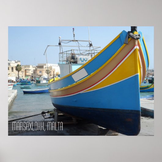 Traditionele gestreepte vissersboot Marsaxlokk Mal Poster (Voorkant)