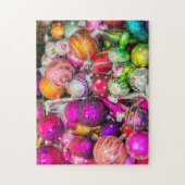 Traditionele glazen kerstversiering op de kerstmar legpuzzel (Verticaal)