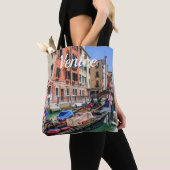 Traditionele gondel in Venetië Tote Bag (Dichtbij)