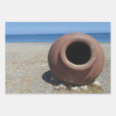 Traditionele Griekse Terracotta Pot op strand Inpakpapier Vel (Voorkant 3)