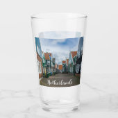 Traditionele houten huizen in het dorp Marken Glas (Achterkant)