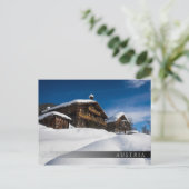 Traditionele houten kool in de sneeuw briefkaart (Staand voorkant)