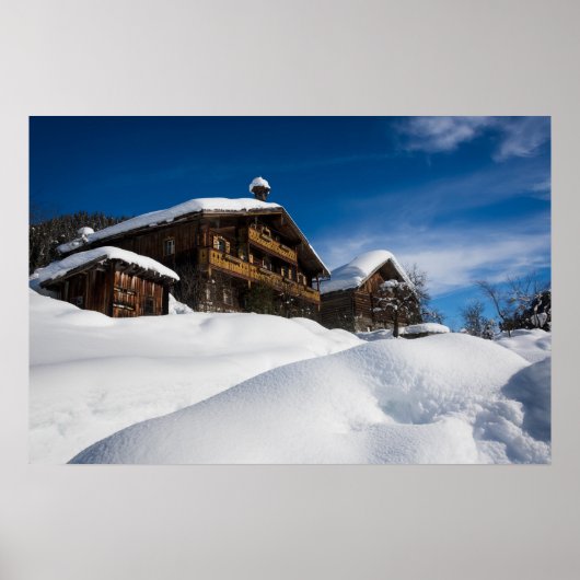 Traditionele houten kool in de sneeuw poster (Voorkant)