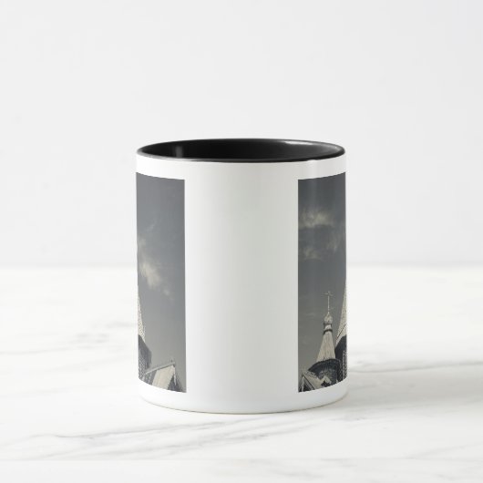 Traditionele houten Russische orthodoxe kerk Mok (Midden)