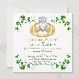 Traditionele Ierse Claddagh Ring en Shamrocks Kaart