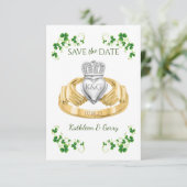 Traditionele Ierse Claddagh Ring en Shamrocks Save The Date (Staand voorkant)