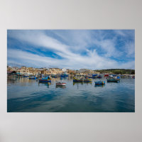 Traditionele kleurrijke vissersboten in de haven