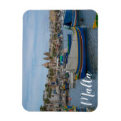 Traditionele kleurrijke vissersboten op Malta Magneet (Verticaal)