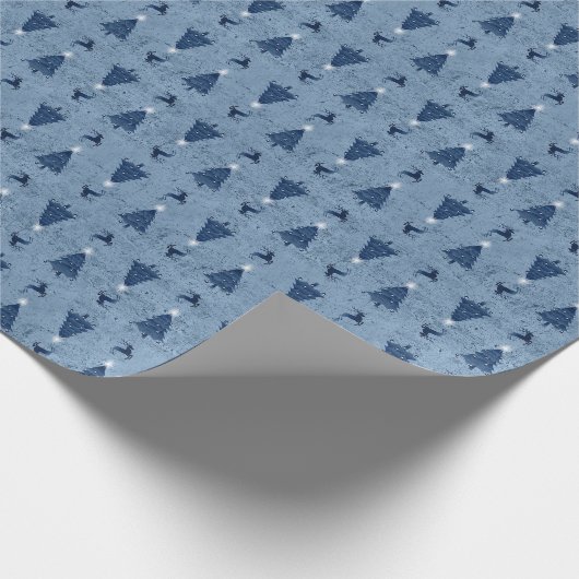 Traditionele marineblauw-kerstbomen en rendieren cadeaupapier (Hoek)