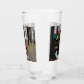 Traditionele Nederlandse klompen op straat Glas (Links)