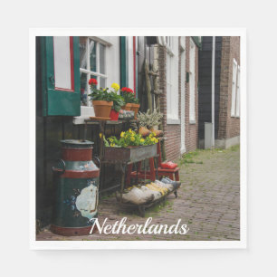 Traditionele Nederlandse klompen op straat Servet
