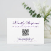 Traditionele Paarse QR-code Elegante bruiloft RSVP Kaartje (Staand voorkant)