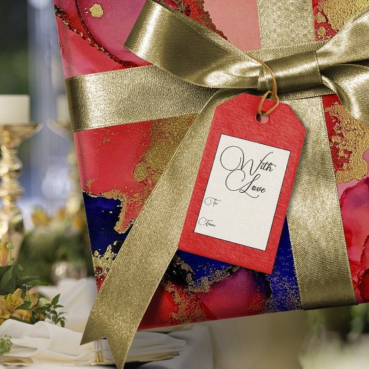 Traditionele rode cadeautags met liefde cadeaulabel