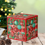 Traditionele rode groene geruite vakantie bedankdoosjes<br><div class="desc">Verbeter uw feestvieringen met het "Traditional Red and Green Plaid Holiday" ontwerp, perfect voor het toevoegen van een feestelijke touch aan uw huis en geschenken. Dit klassieke ontwerp is voorzien van prachtig geïllustreerde ornamenten tegen een tijdloze geruite achtergrond, waardoor het ideaal is voor inpakpapier, cocktailservetten, geschenktassen, papieren borden en items...</div>