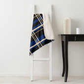 Traditionele speldenzwart, botercrème, donkere zee sherpa deken (In situ)