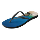 Traditionele vissersboot op het strand teenslippers (Schuin)