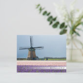 Traditionele windmolen met roze en paarse bloemen briefkaart (Staand voorkant)