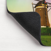 Traditionele windmolen onder het Noorderlicht Muismat (Hoek)