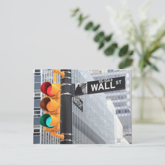 Traffic Light and Wall Street Sign Briefkaart (Staand voorkant)