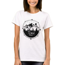 Trail Blazer met bergachtergrond Tshirt