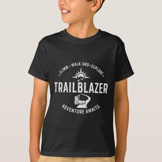 Trailblazer Adventure Awaits Hiking Climb Explore T-shirt (Voorkant)