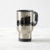 Trailer voor zwarte semitractor in zijprofiel reisbeker (Voorkant rechts)