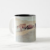 Trailing Texas Longhorns (olie op doek) Tweekleurige Koffiemok (Voorkant links)