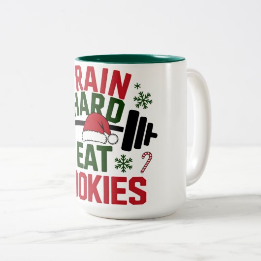 Train Hard Eat Cookies Funny Christmas Gym Mug Tweekleurige Koffiemok (Voorkant rechts)